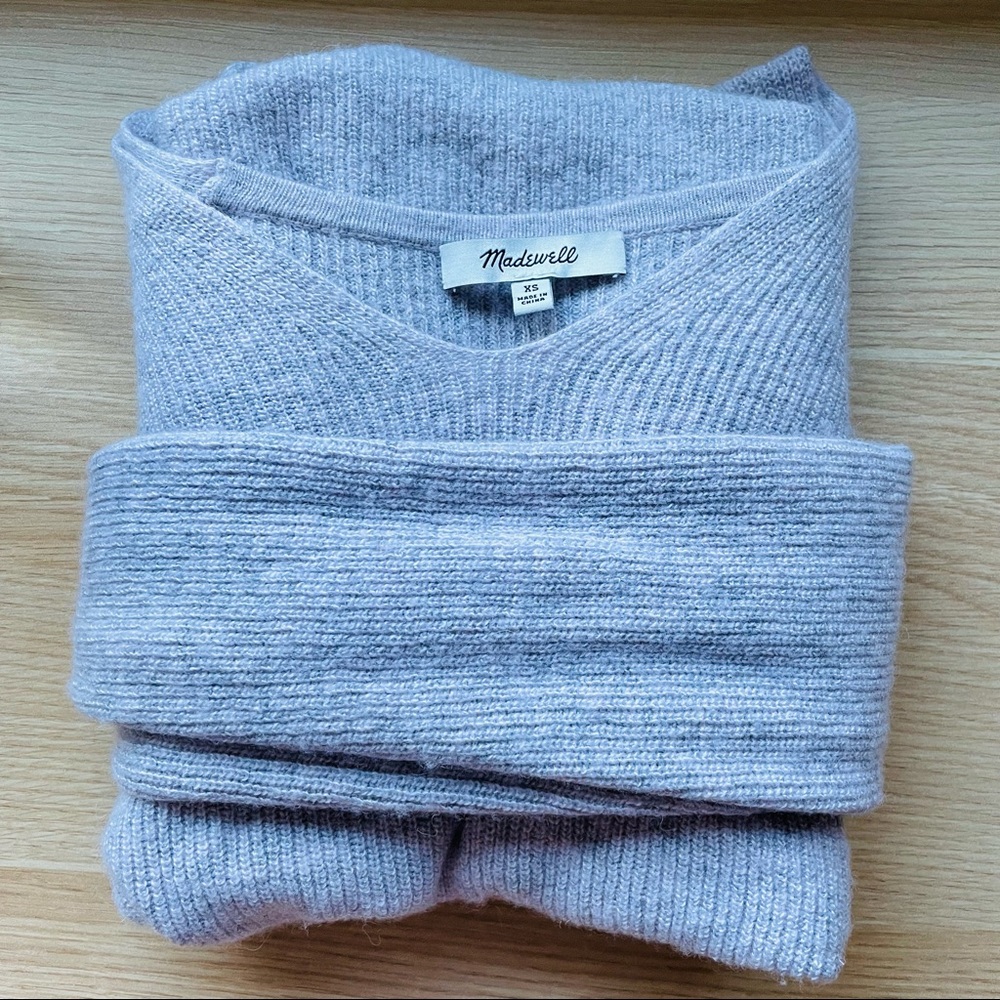 Madewell v neck sweater
